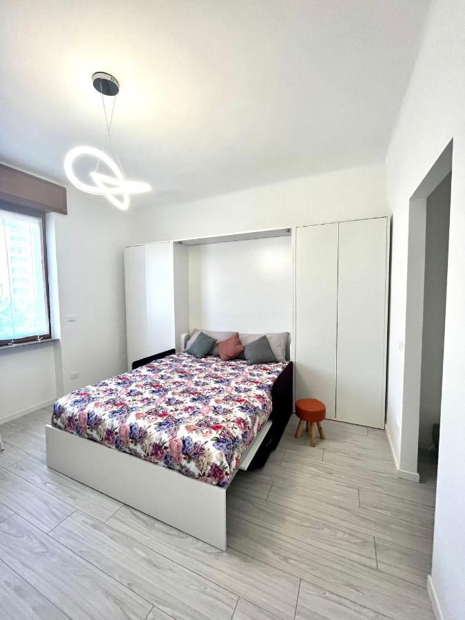 Marghespace Zona Stazione Centrale Appartamento Con Letto Matrimoniale E Bagno Milánó Kültér fotó